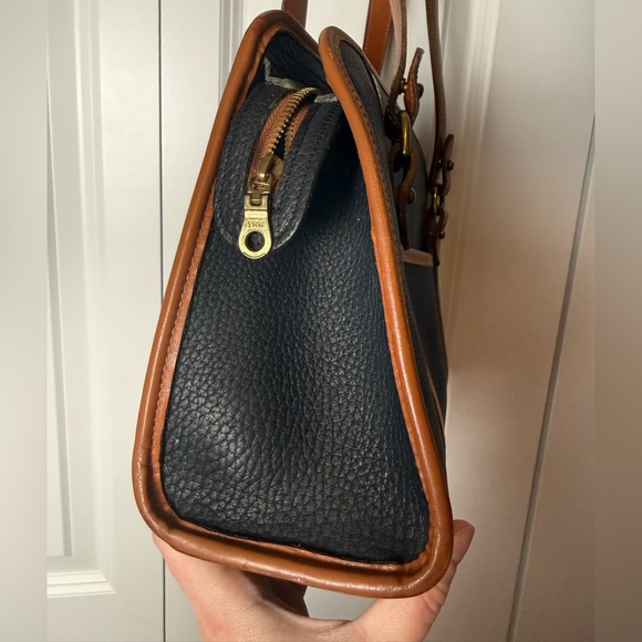 VINATGE Dooney & Burke leather purse - Picture 8 of 12
